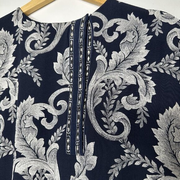 Suttles and Seawinds Tunic Top Size M L Floral Blue Art to wear Slit Side - Picture 8 of 13